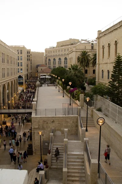 Israel, Jerusalém Jun 11,2013, Mamila - novo centro comercial em Jerusalém  . — Fotografia de Stock