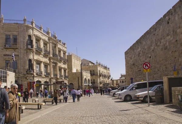 Jerusalem - Mart 29,2013: Kudüs'ün eski şehir sokak sahne — Stok fotoğraf