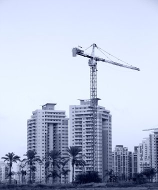 yüksek katlı konut yapım aşamasında. site zekâ