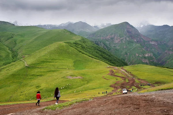 Picos Encostas Das Montanhas Cáucaso Geórgia — Fotografia de Stock
