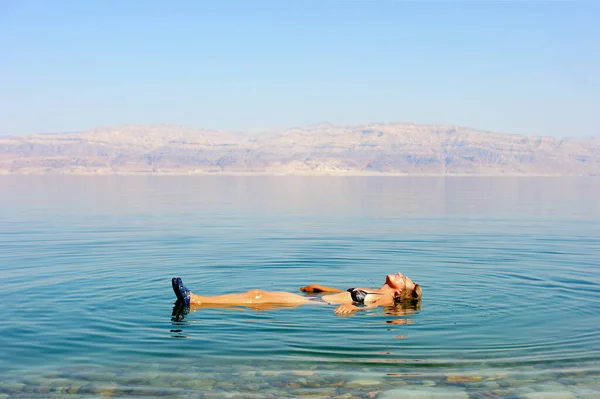 海岸的死海附近死海自然储备的以色列 — 图库照片