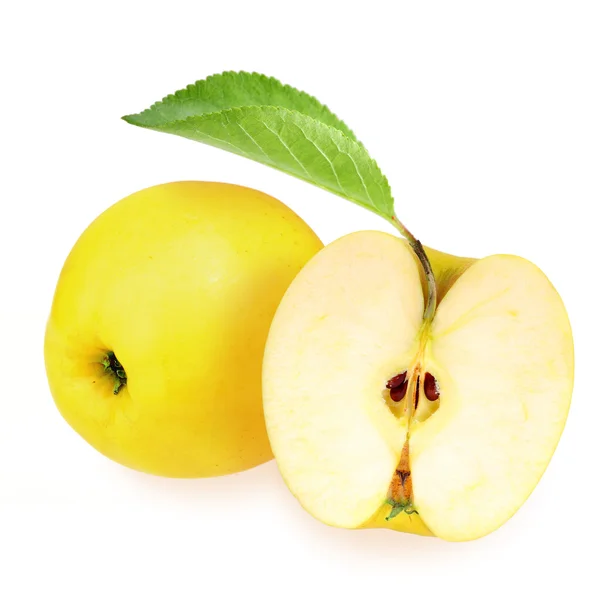 Hela och halva av gula äpplen — Stockfoto