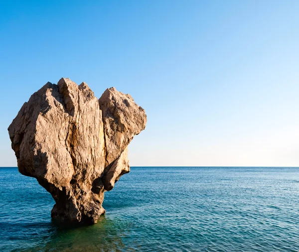 Capa do mar wiyh pedra — Fotografia de Stock