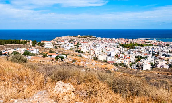 Hermoso panorama con paisaje nublado — Foto de Stock