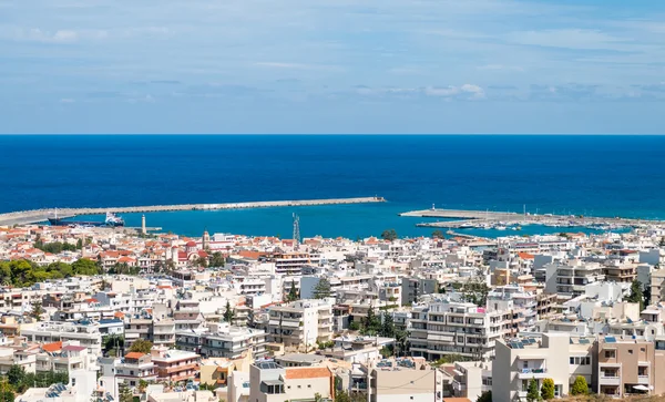 Hermoso panorama con paisaje nublado — Foto de Stock