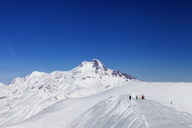 Uitzicht van de kazbek. Kaukasus, Georgië, ski resort g