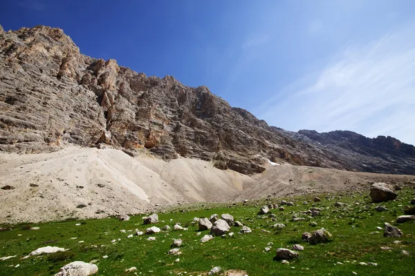 Rocks in sunny day — Stock Photo, Image