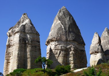 Peri bacaları kaya oluşumları