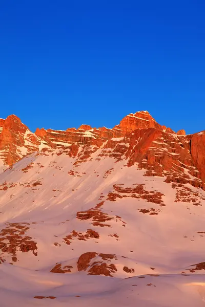 Sunrise kar Dağları — Stok fotoğraf