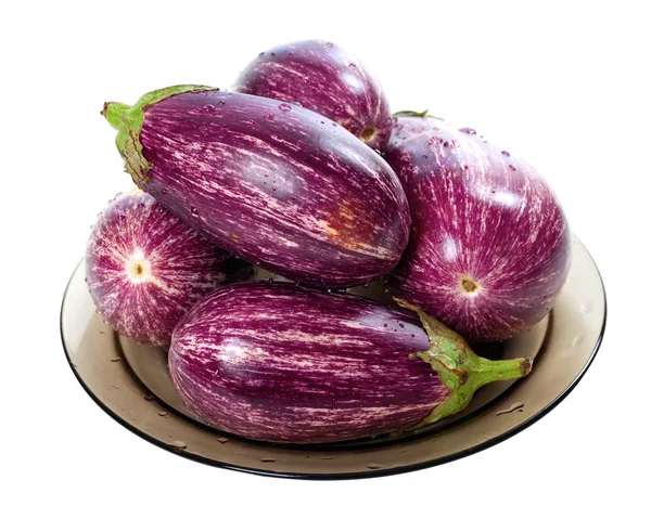 Aubergines op ronde plaat — Stockfoto