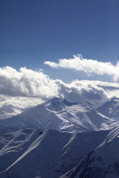 Akşam karlı dağlar — Stok fotoğraf