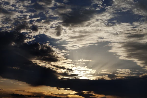 Dark clouds and sunrise at evening sky — Stock Photo, Image