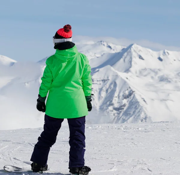 Snowboarder Auf Dem Gipfel Des Berges Vor Abfahrt Auf Der — Stockfoto
