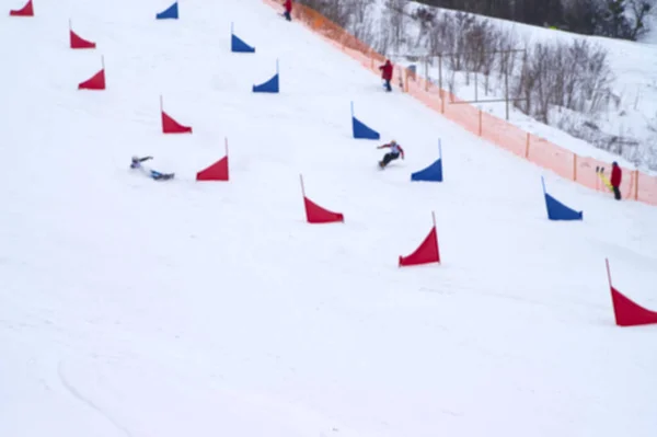 Snowboarding Γιγαντιαίο Παράλληλο Διαγωνισμό Σλάλομ Θολή Φόντο — Φωτογραφία Αρχείου