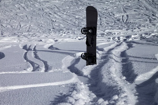 Snowboard Snowdrift Declive Piste Com Neve Recém Caída — Fotografia de Stock