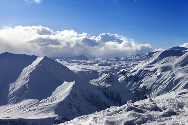 Speedfliegen Sonnigen Winterbergen Kaukasus Georgien Region Gudauri — Stockfoto