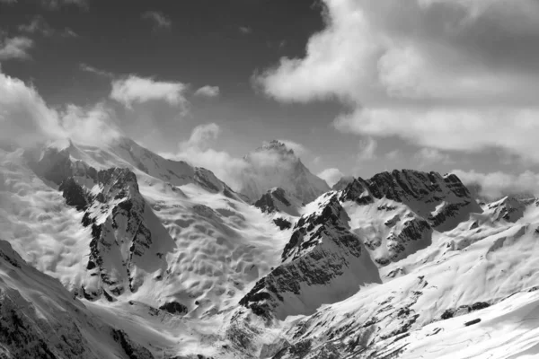 Vista Bianco Nero Sulle Montagne Invernali Sulla Neve Montagne Del — Foto Stock