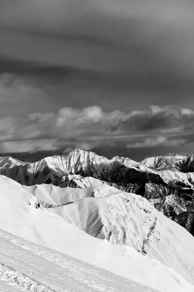 Lyžařský Svah Zasněžené Hory Kavkazské Hory Gruzie Region Gudauri Zimě — Stock fotografie