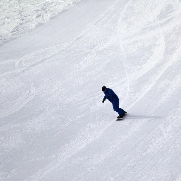 Snowy Ski Slope Snowboarder Sun Winter Day — Stock Photo, Image
