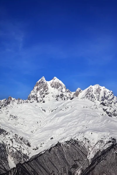 Góra Ushba Zimą Dzień Słońca Kaukaz Region Svaneti Gruzji — Zdjęcie stockowe