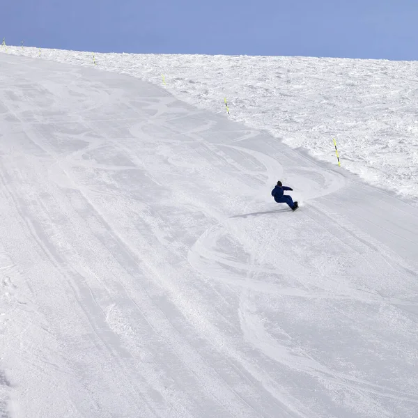 Snowy Ski Slope Snowboarder Sun Winter Day Georgia Region Gudauri — Fotografia de Stock