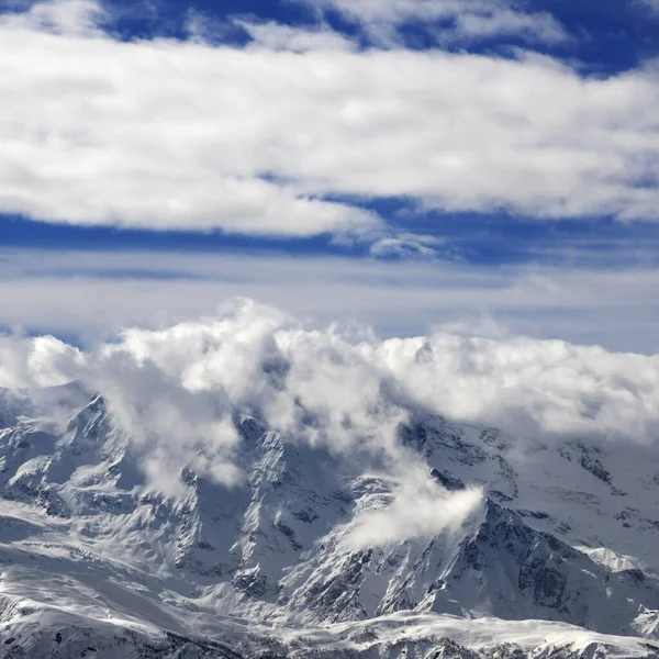 Snowy Winter Mountains Clouds Sun Day Caucasus Mountains Svaneti Region — 图库照片