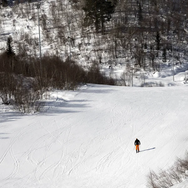 Skier Snowy Ski Slope Sunny Winter Day Caucasus Mountains Hatsvali — Fotografia de Stock