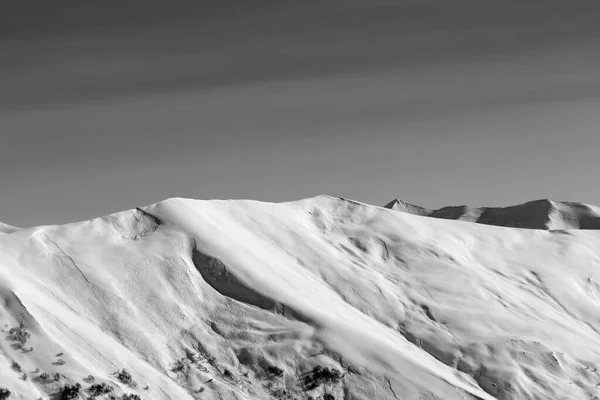 Vue Noir Blanc Sur Pente Ensoleillée Enneigée Hors Piste Avec — Photo