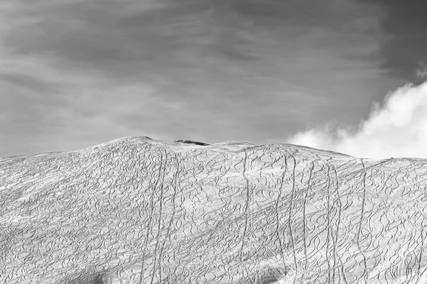 Zwart Wit Uitzicht Besneeuwde Piste Piste Voor Freeride Met Sporen — Stockfoto