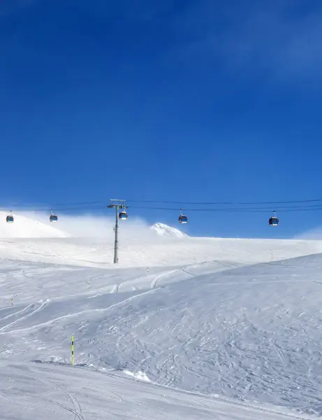 Ascenseur Télécabine Piste Ski Hors Piste Dans Brouillard Soirée Ensoleillée — Photo