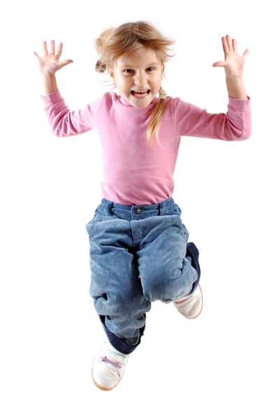 Glücklich springendes Mädchen isoliert über Weiß — Stockfoto