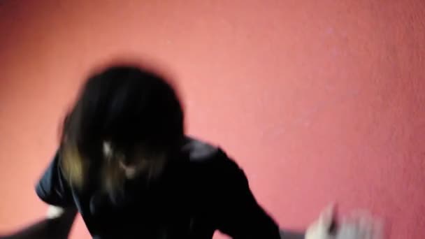 Menina Dancando Se Divertindo E Sendo Impertinente Video De Stock C Cherry Merry 51046957