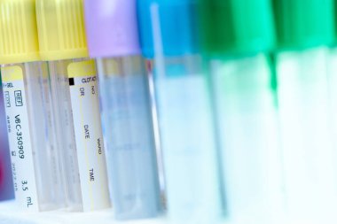 Laboratuvar içi ile soyut tıbbi ve bilimsel geçmişleri