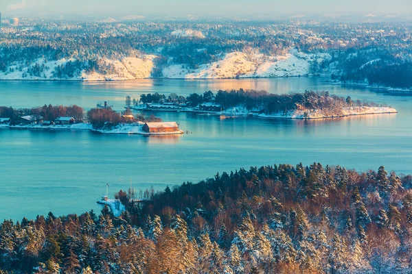 Inverno cenário escandinavo — Fotografia de Stock