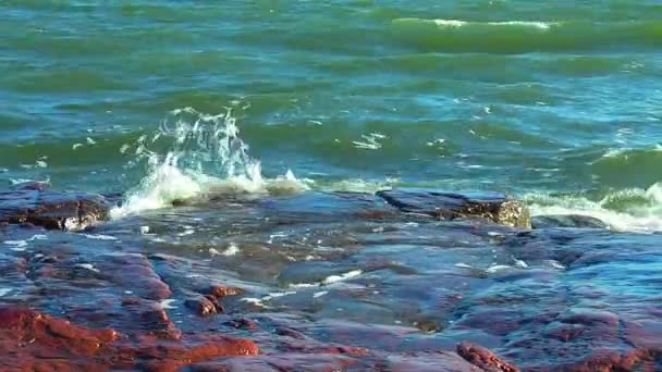 波と岩 — ストック動画
