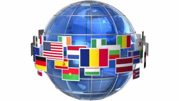Otáčení země světa s vlajkami světa izolovaných na bílém pozadí — Stock video