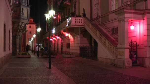 Night street in Prague, Czech Republic — Stock Video