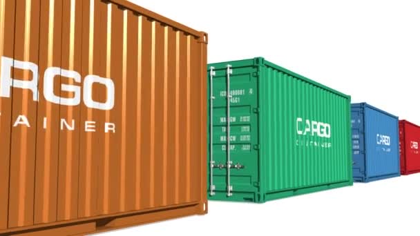 Vracht verzending concept: kleur cargo containers verplaatsen — Stockvideo