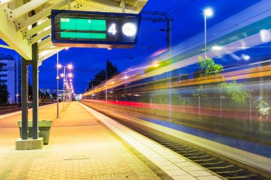 gece railway station