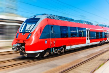 modern yüksek hızlı tren