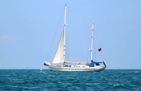 Sailing yacht — Stock Photo, Image