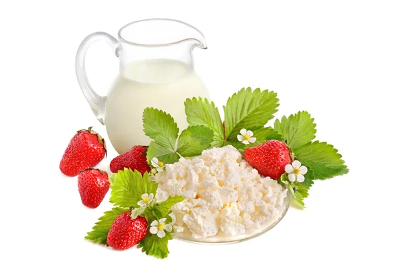 Strawberries, milk and cottage cheese — Stock Photo, Image