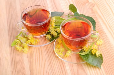 çay ıhlamur çiçek ile