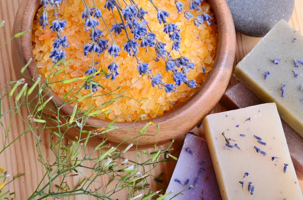 Bath salt and soaps — Stock Photo, Image