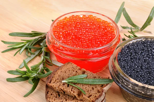 Caviar com pão — Fotografia de Stock