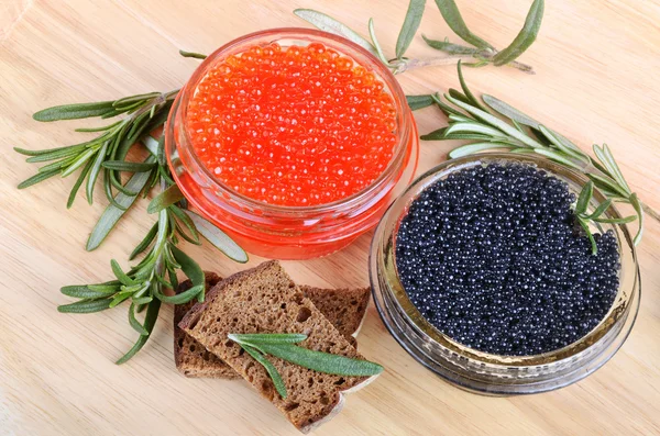 Caviar con pan — Foto de Stock