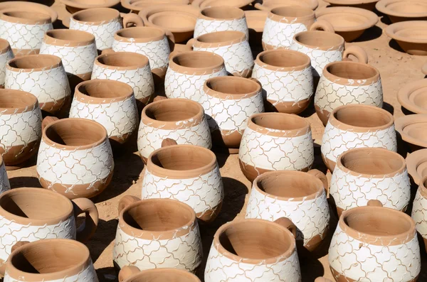 Clay mugs — Stock Photo, Image