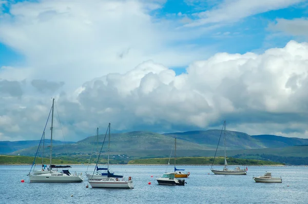 Jachten in Bantry Bay — Stockfoto