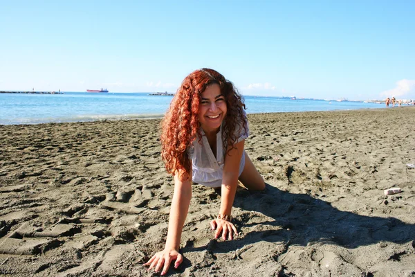 Mujeres en la playa — Foto de Stock