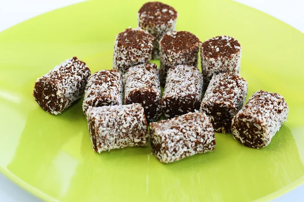 Caramelos de coco y chocolate — Foto de Stock